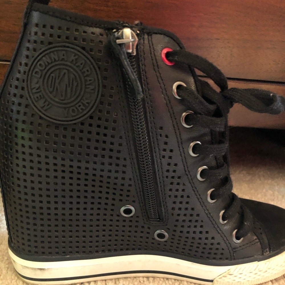 Shoes - Picture 3 of 3